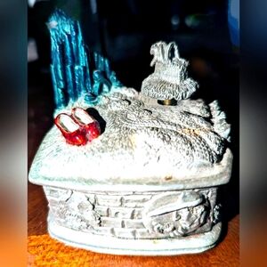 Wizard Of Oz Comstock Music Box *Rare* 2000. Condition is Used